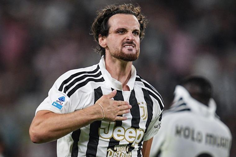 Yamal scores twice as Barcelona win 4th straight game in La Liga, Gatti saves point for Juventus